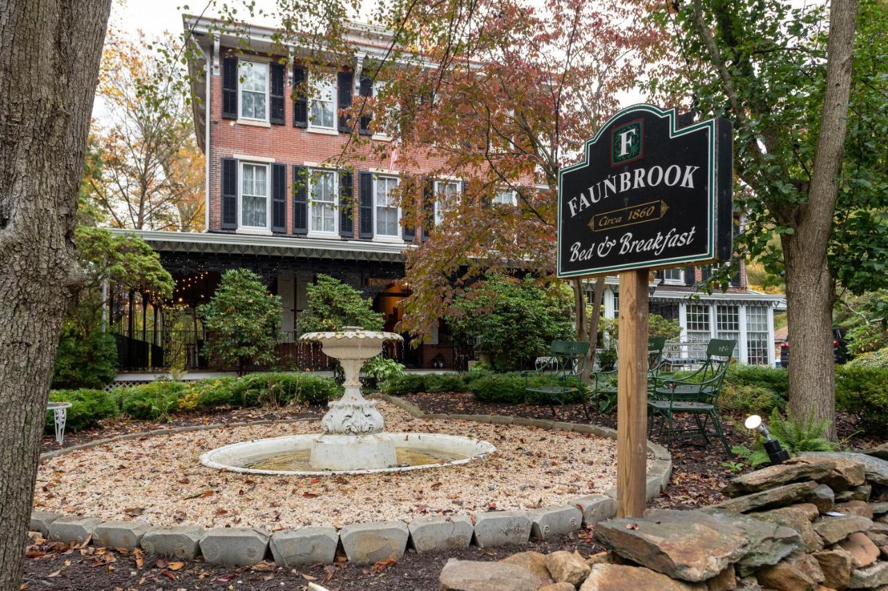 Faunbrook Bed & Breakfast (Adults Only) West Chester Exterior photo