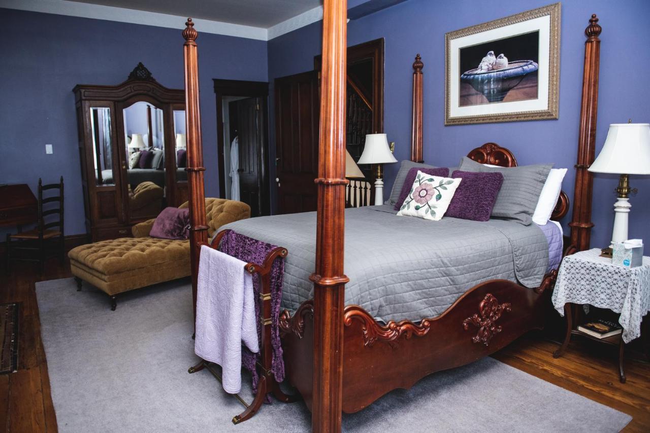 Faunbrook Bed & Breakfast (Adults Only) West Chester Room photo