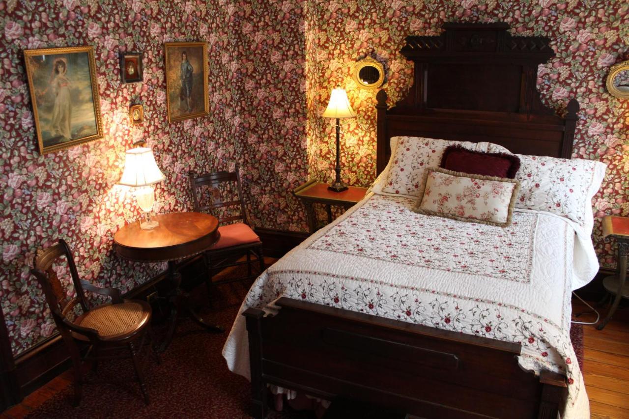 Faunbrook Bed & Breakfast (Adults Only) West Chester Room photo